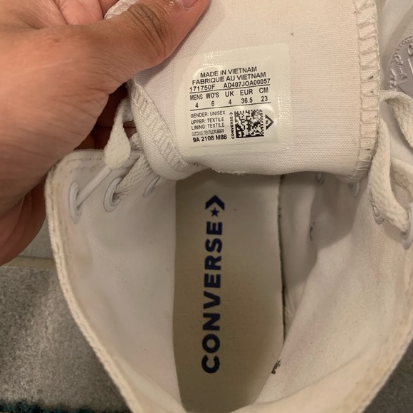 White Converse Size 6 - Picture 5 of 6